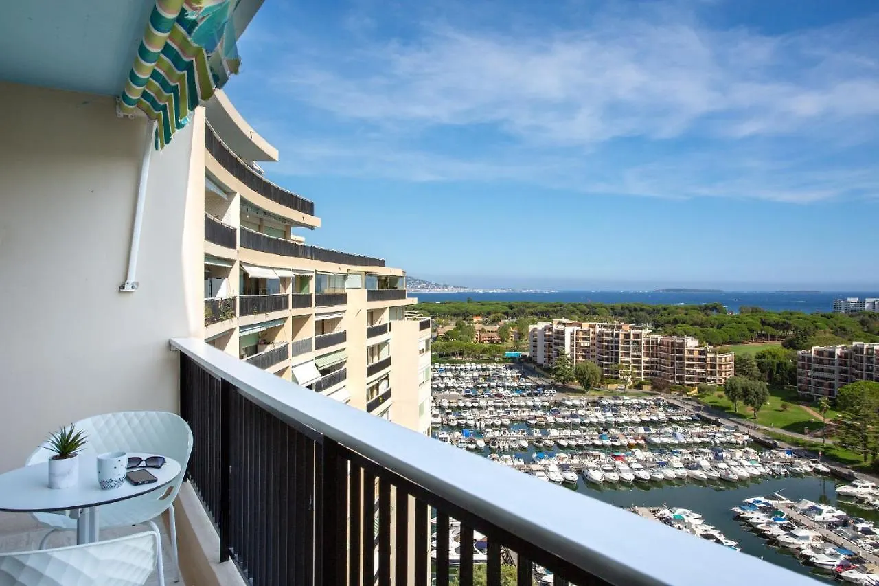 Appartement Suite avec vue mer Mandelieu